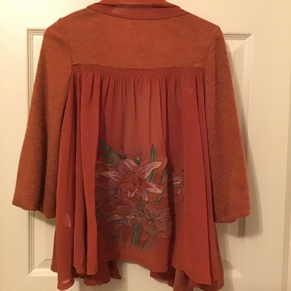 🔴HOST PICK🎉🎉🔴LULUMARI WOOL CARDIGAN🔴🔴 - Picture 6 of 8